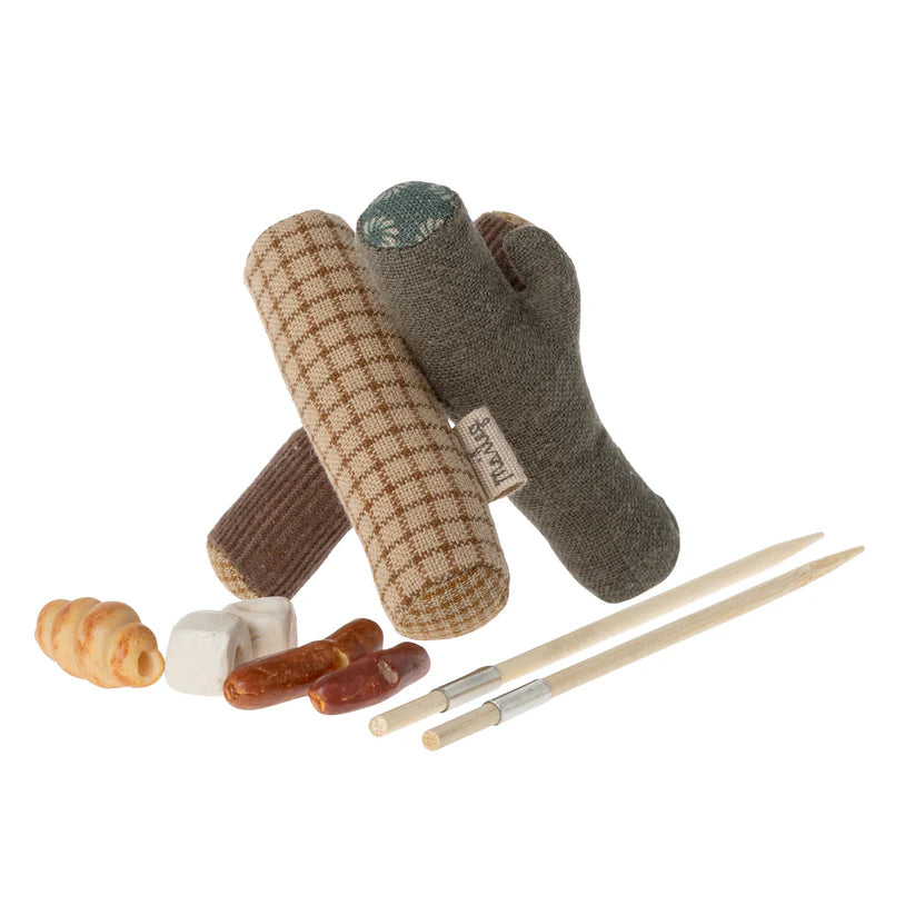 Maileg | Bonfire Set for Hiker Mouse by Maileg - Friends of K