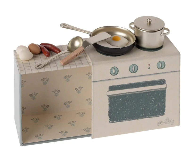 Cooking Set Mouse by Maileg - Friends of K