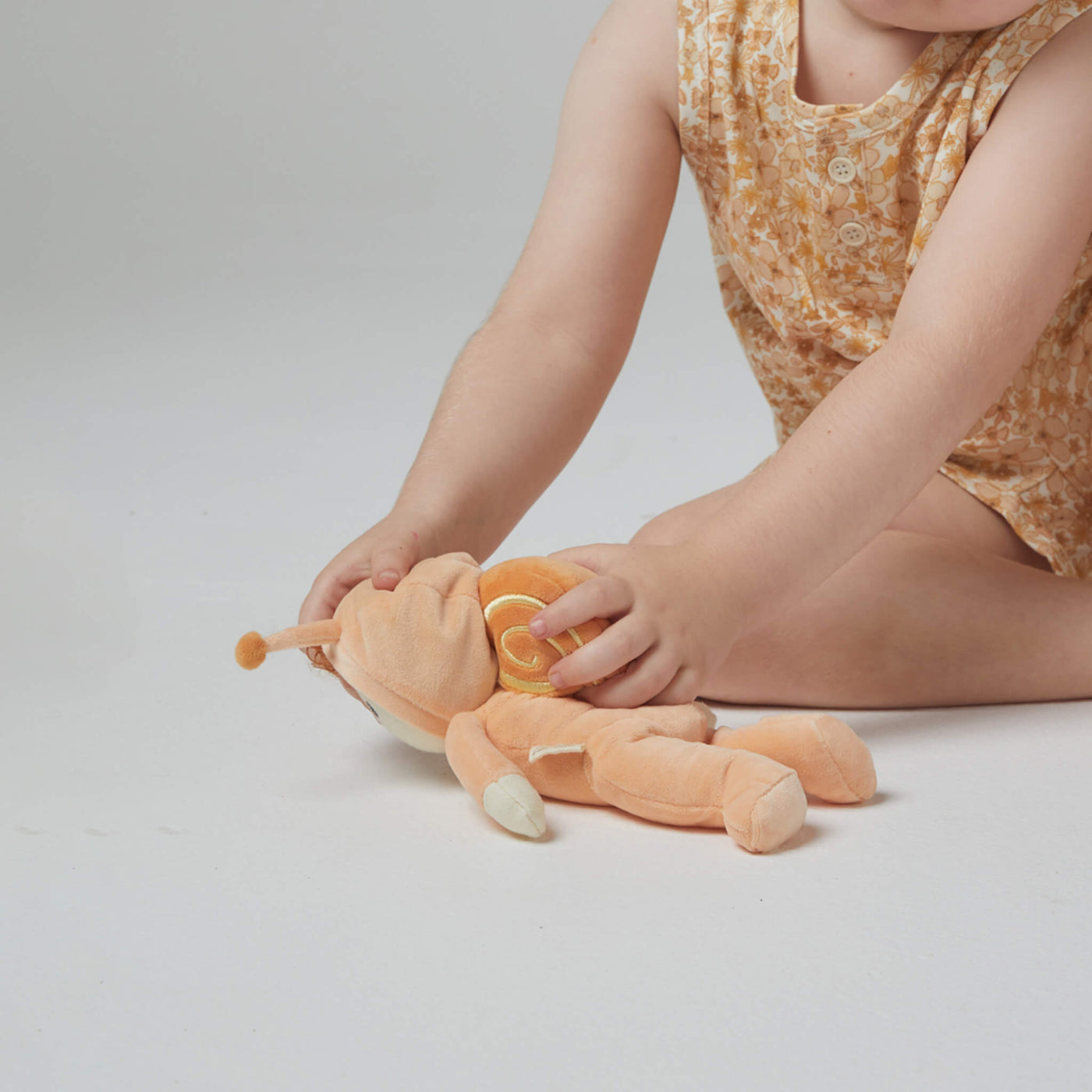 Olli Ella | Dinky Dinkum Backyard Buddies Scottie Snail Orange by Olli Ella - Friends of K