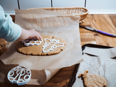 Bee Bio Cutter by Beadie Bug Play - Friends of K