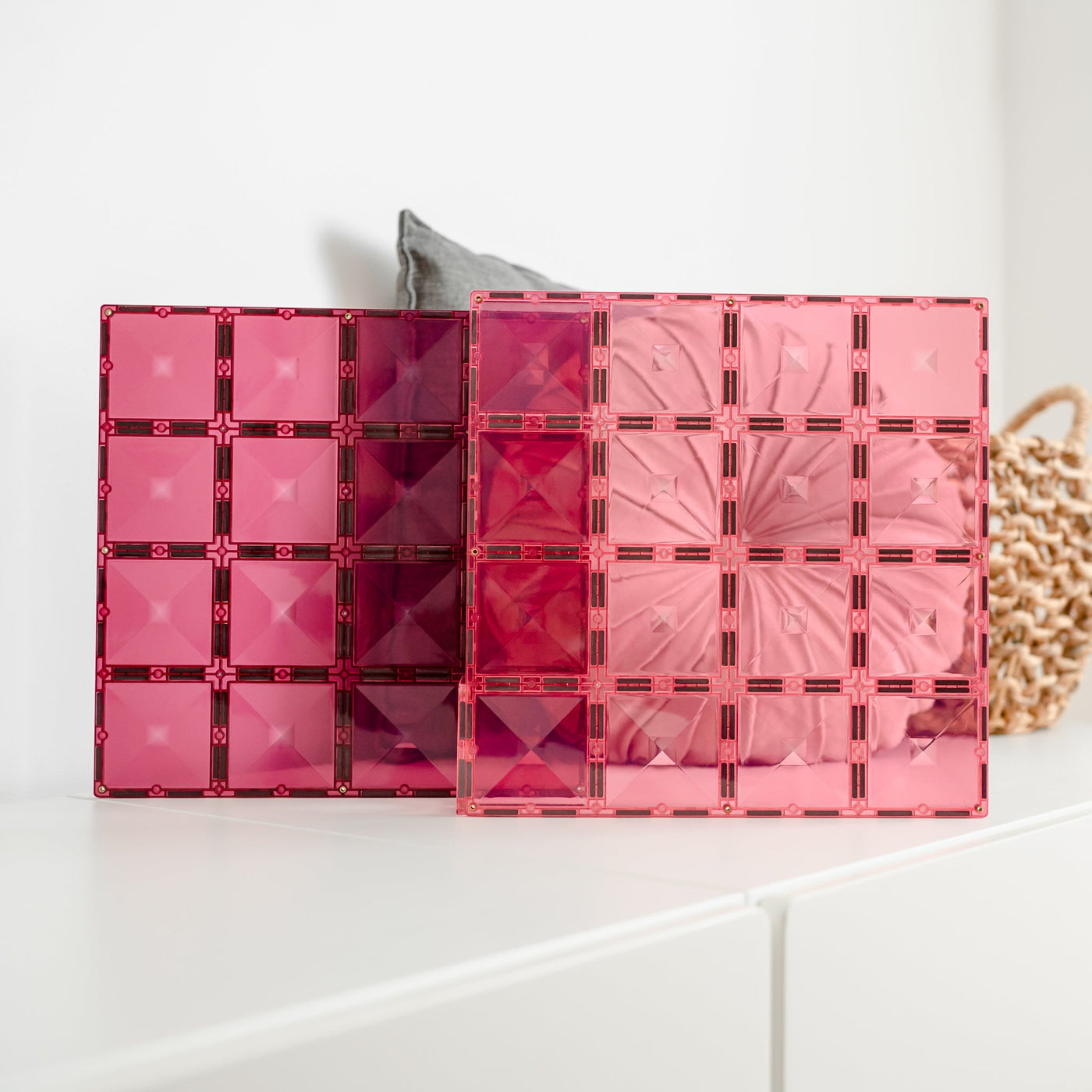 Connetix Tiles | Pastel Base Plate Pack (Pink & Berry) 2pc by Connetix Magnetic Tiles - Friends of K