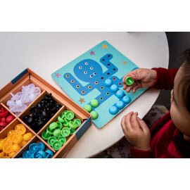 Primo Mosaico Puzzle by Djeco - Friends of K