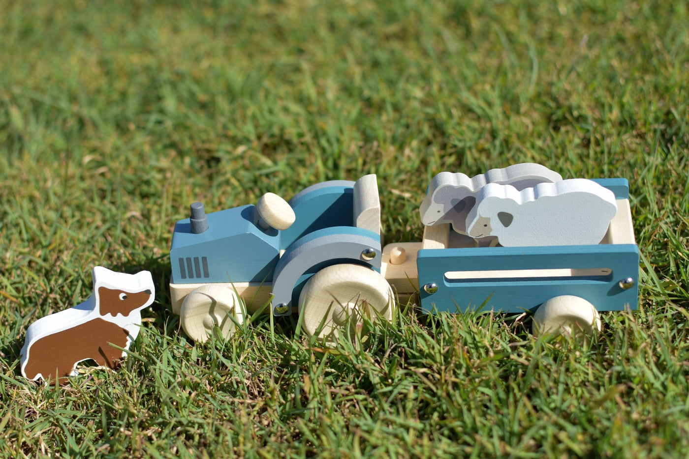 Wooden Tractor with Sheep Dog by Kaper Kidz - Friends of K