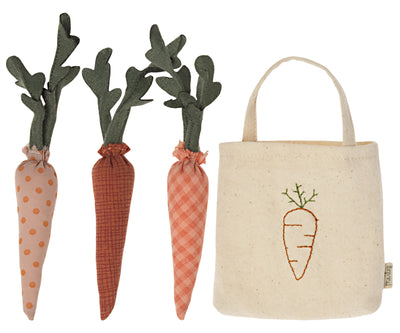 Carrots in Shopping Bag by Maileg - Friends of K