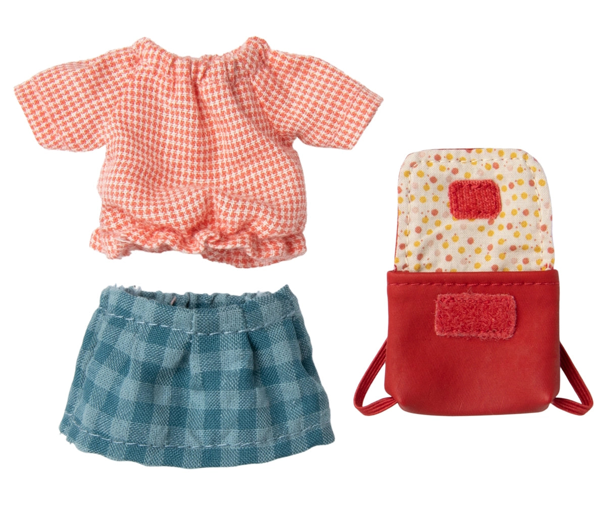 Clothes & Bag red for Big Sister Mouse by Maileg - Friends of K