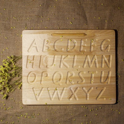 Capital Letter Tracing Board by QTOYS - Friends of K